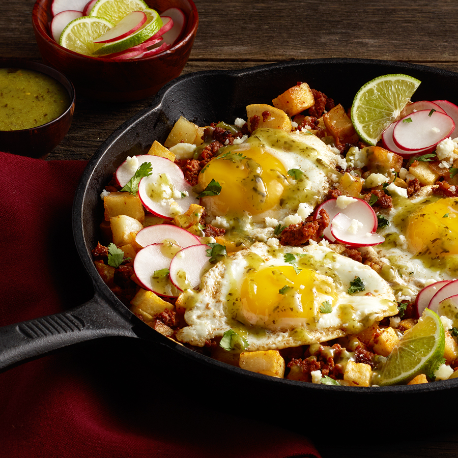 papas con chorizo with eggs